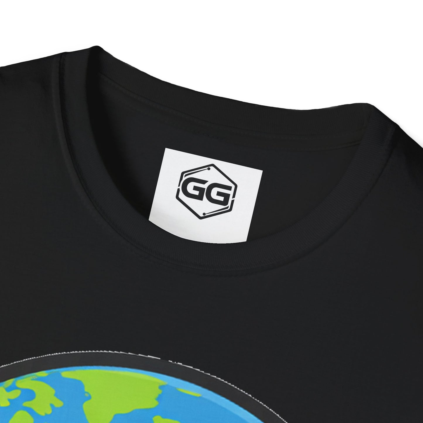 Unisex T-Shirt - Erde Umarmt Herz (Gildan 64000) | Garlik Goods